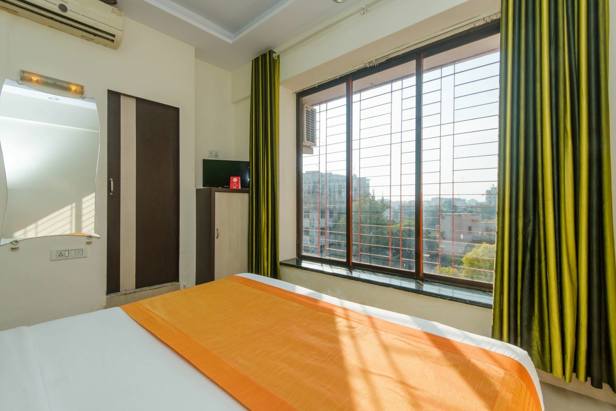 Fabhotel Annex Executive Bombay Exterior foto